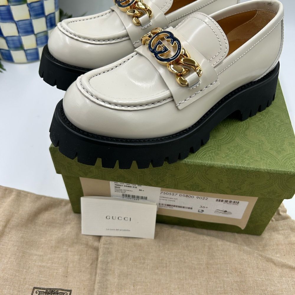 Women’s Gucci, patent leather interlocking GG loafers size 36.5 made in Italy - Picture 2 of 11